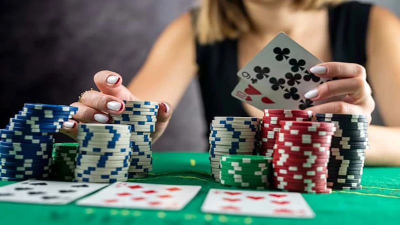 Effective Poker Game Playing Experiences Revealed
